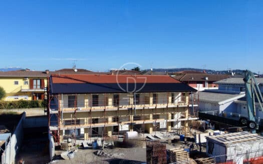 Neubau-Eckreihenhaus