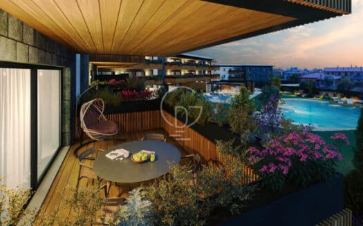 Nuovo quadrilocale con amplio terrazzo e piscina
