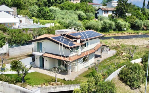 Nuova villa singola vista lago a padenghe sul garda