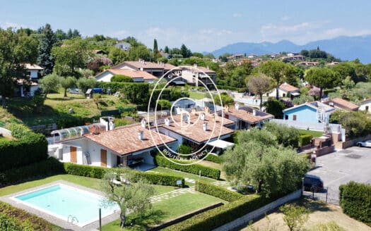Elegante appartamento con vista lago, giardino privato e jacuzzi a soiano