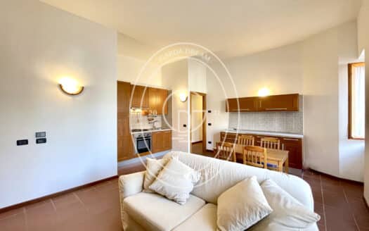 Trilocale centro desenzano garda 08