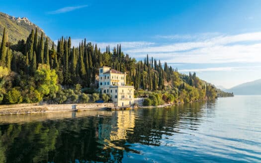 Immobili di lusso sul lago di garda